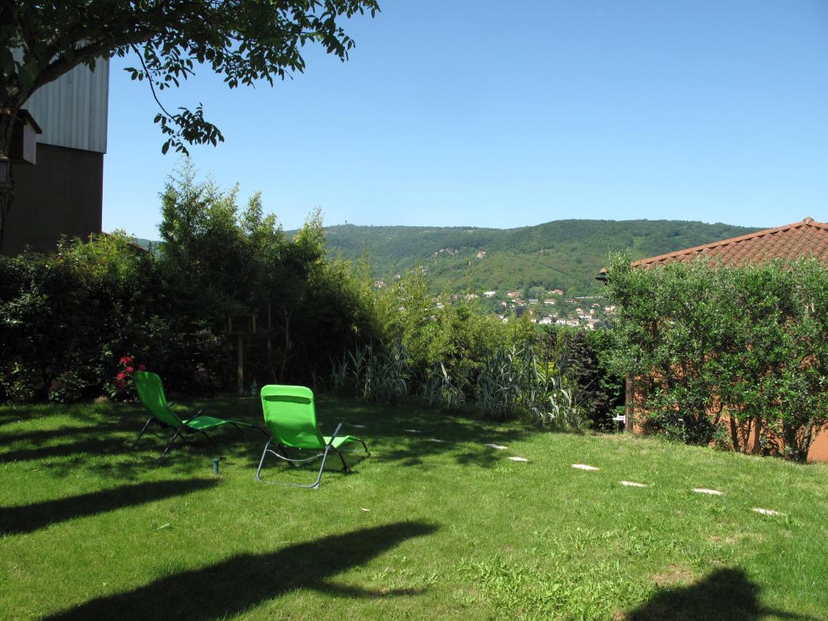 Bed and Breakfast Les Terrasses De Rochetaillee Exterior foto
